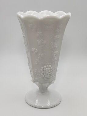 Milk Glass White Vintage 1950’s Westmoreland Paneled Grape Vase Scalloped Rim 9"